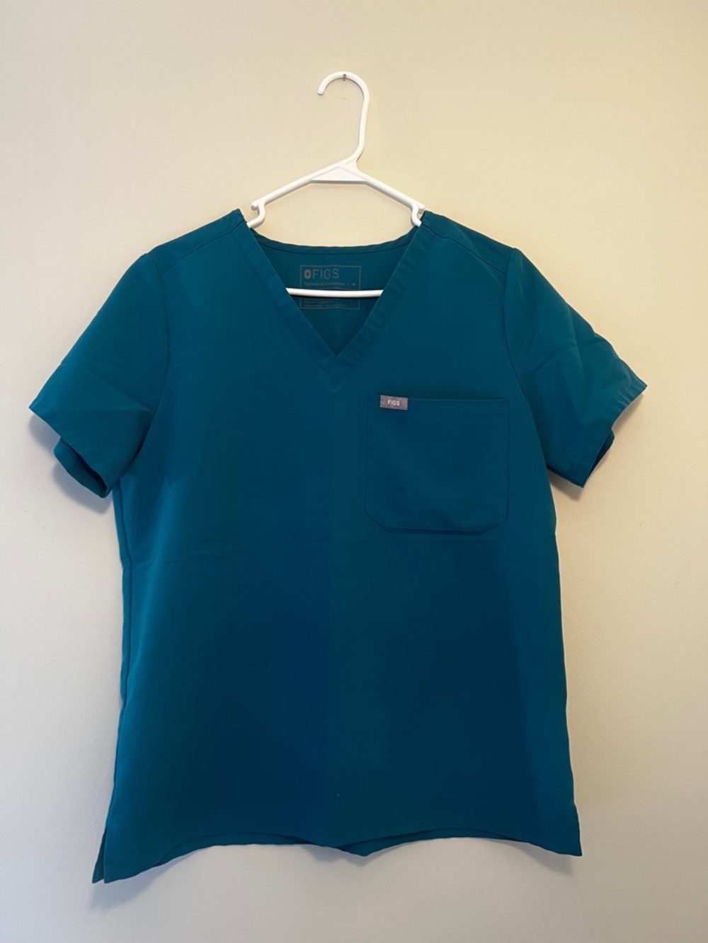 FIGS Women’s Scrub Set